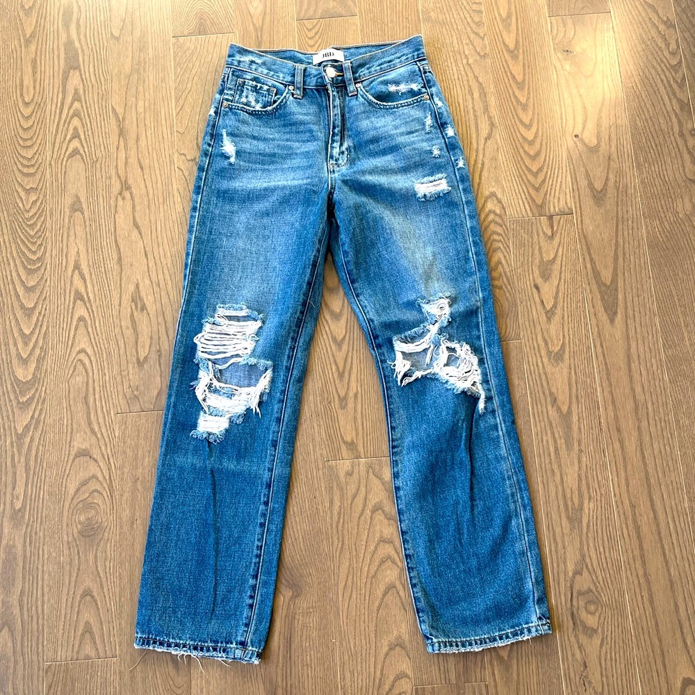 JBD brand straight cut ripped jeans